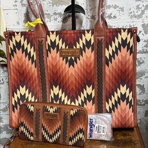 Wrangler Women's Red and Brown Geometric Large Tote Set